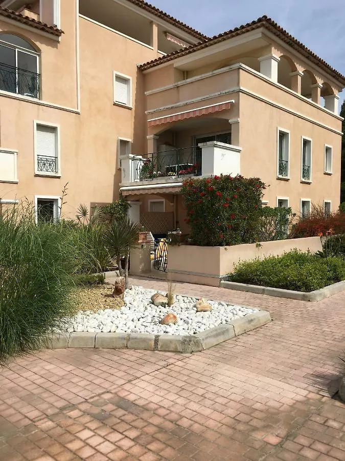 Bolero Apartment Carqueiranne 0*,